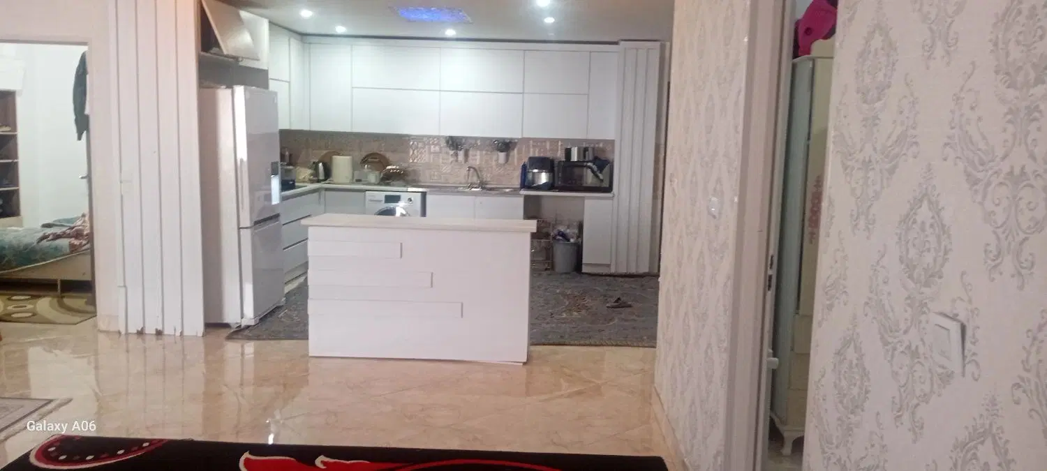 فروش یک واحد 3 خوابه 141 متر