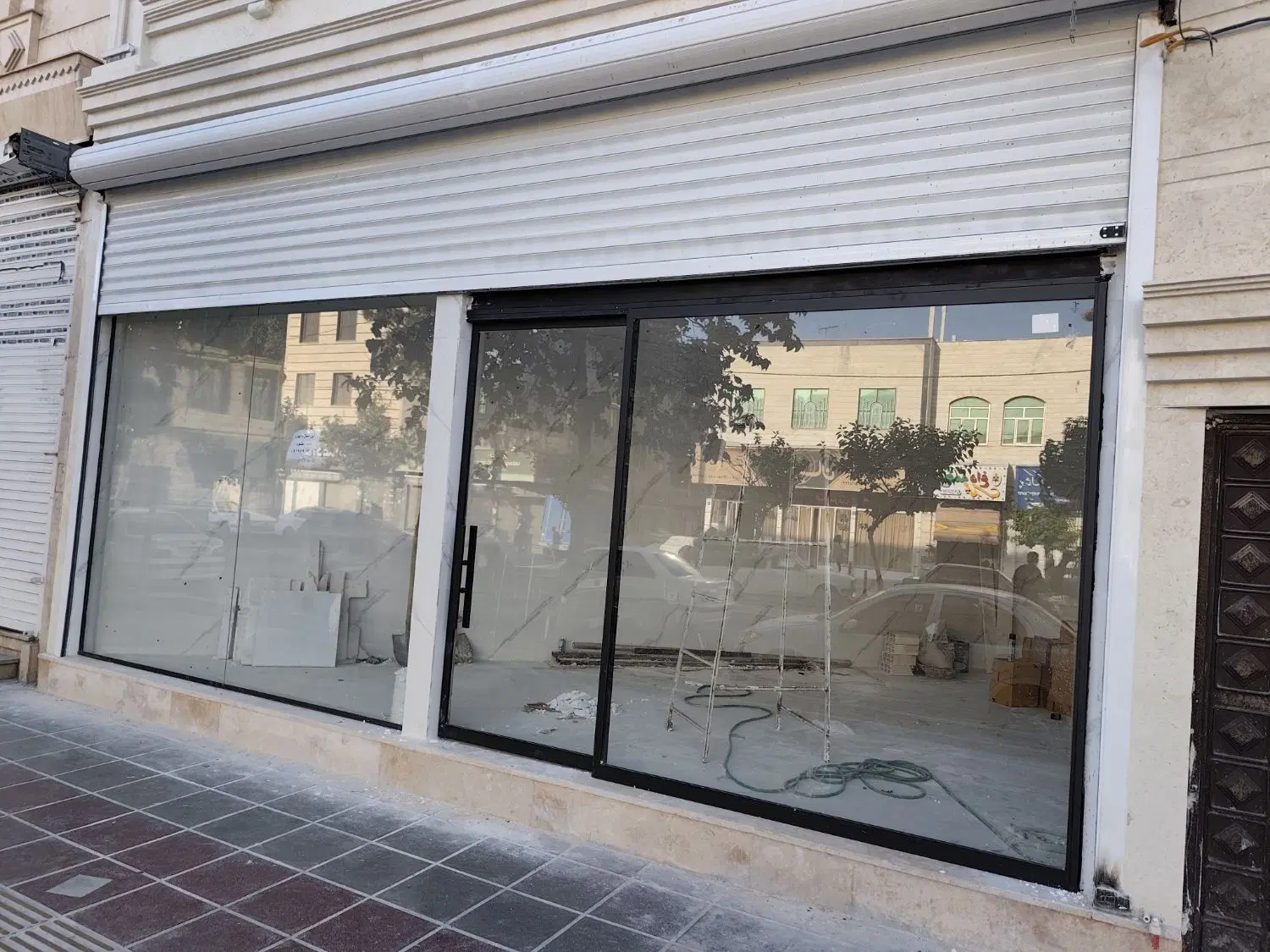 مغازه بهر خیابان 24متری زیباشهر