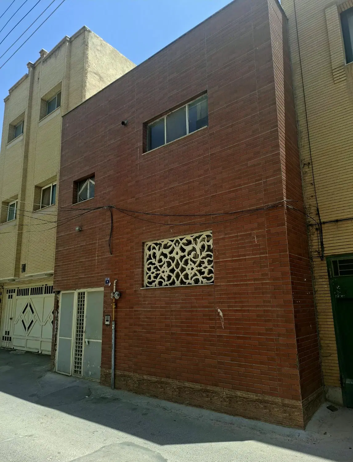خانه ۱۴۰متری دوطبقه(املاک زنگ نزنه)