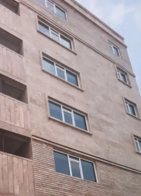 آپارتمان ۱۲۰ متری دو خواب