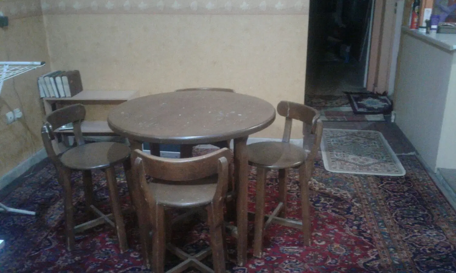 نیاز به همخونه شاغل