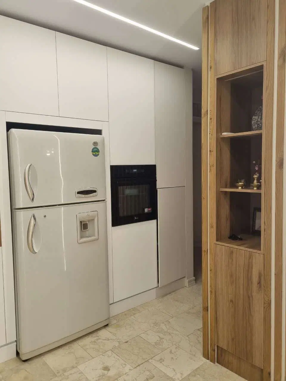 آپارتمان ۱۳۸ متری، ۳ خوابه، تاپ لوکیشن و دنج