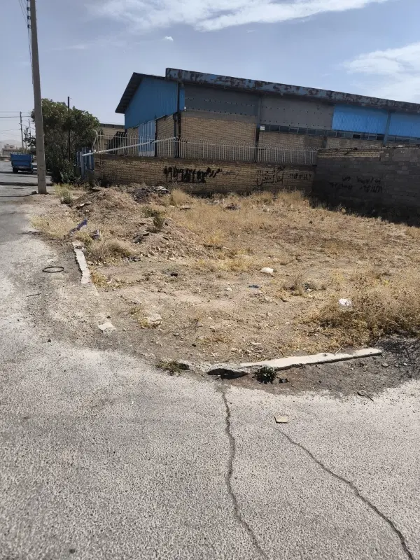 زمین نیمه مزاحم ۲۹۰متر فاز یک