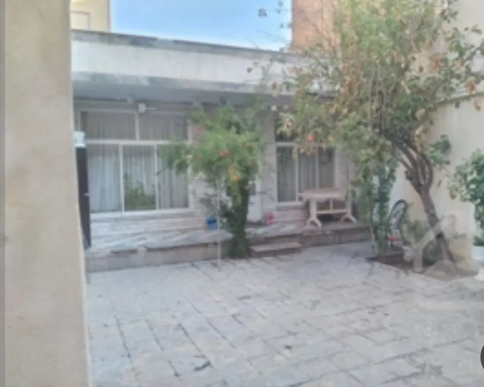 خانه کلنگی سردار صادقی