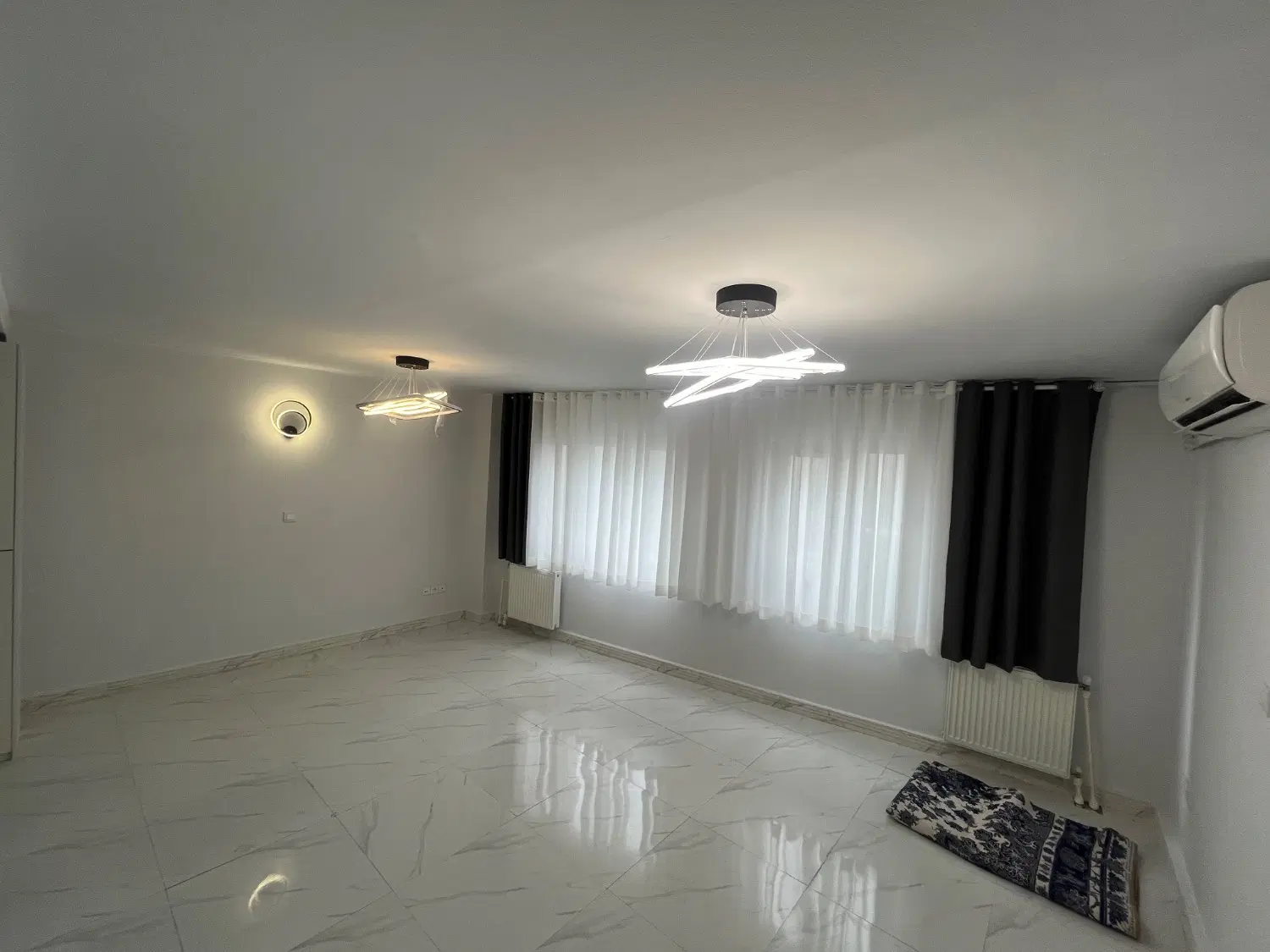 ۶۶ متر دو خواب_جنب مترو کمیل_آسانسور