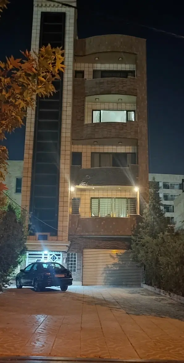 فروش و معاوضه مستغلات خرم آباد۵ واحد،پنت هوس استخر