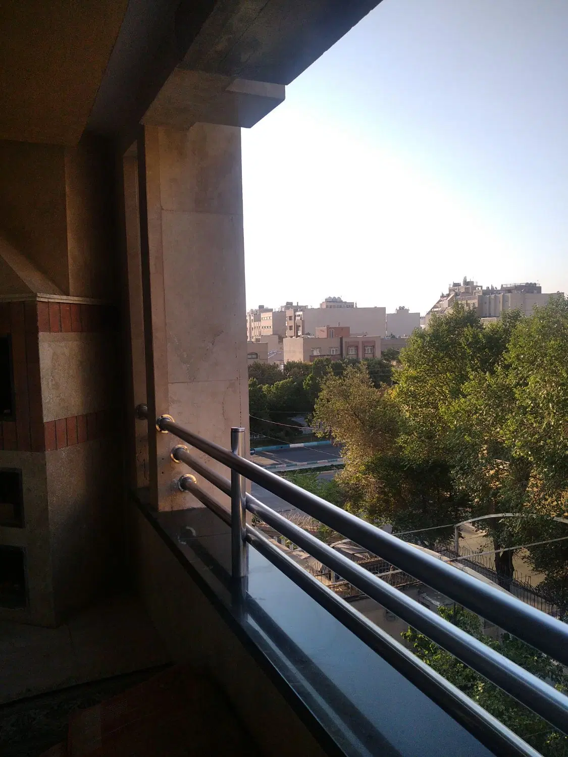 اجاره آپارتمان سه خواب نزدیک پارک همافر