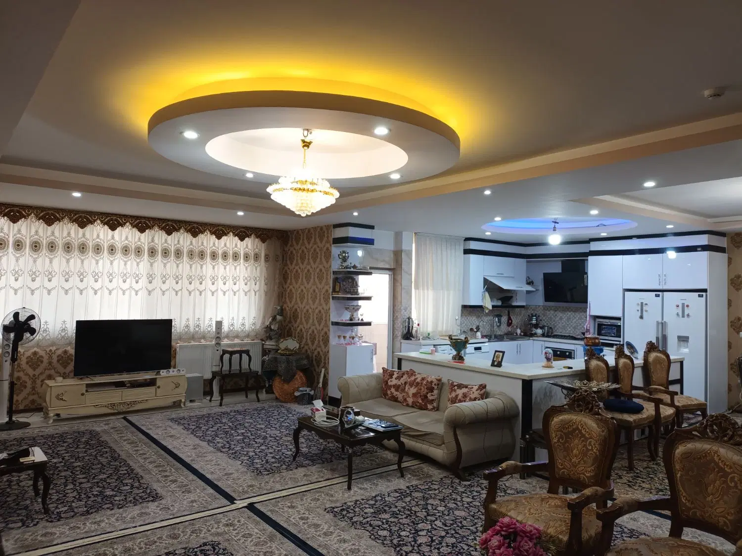 فروش اپارتمان ۱۶۴ متری دو پارکینگ