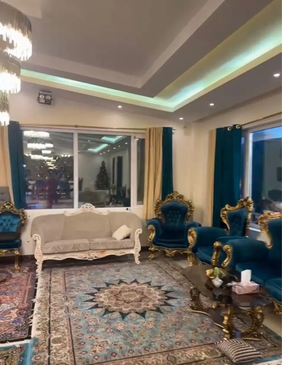 ۲۰۰۰متر باغ ویلای سنددار لاکچری فول فرنیش سهیلیه