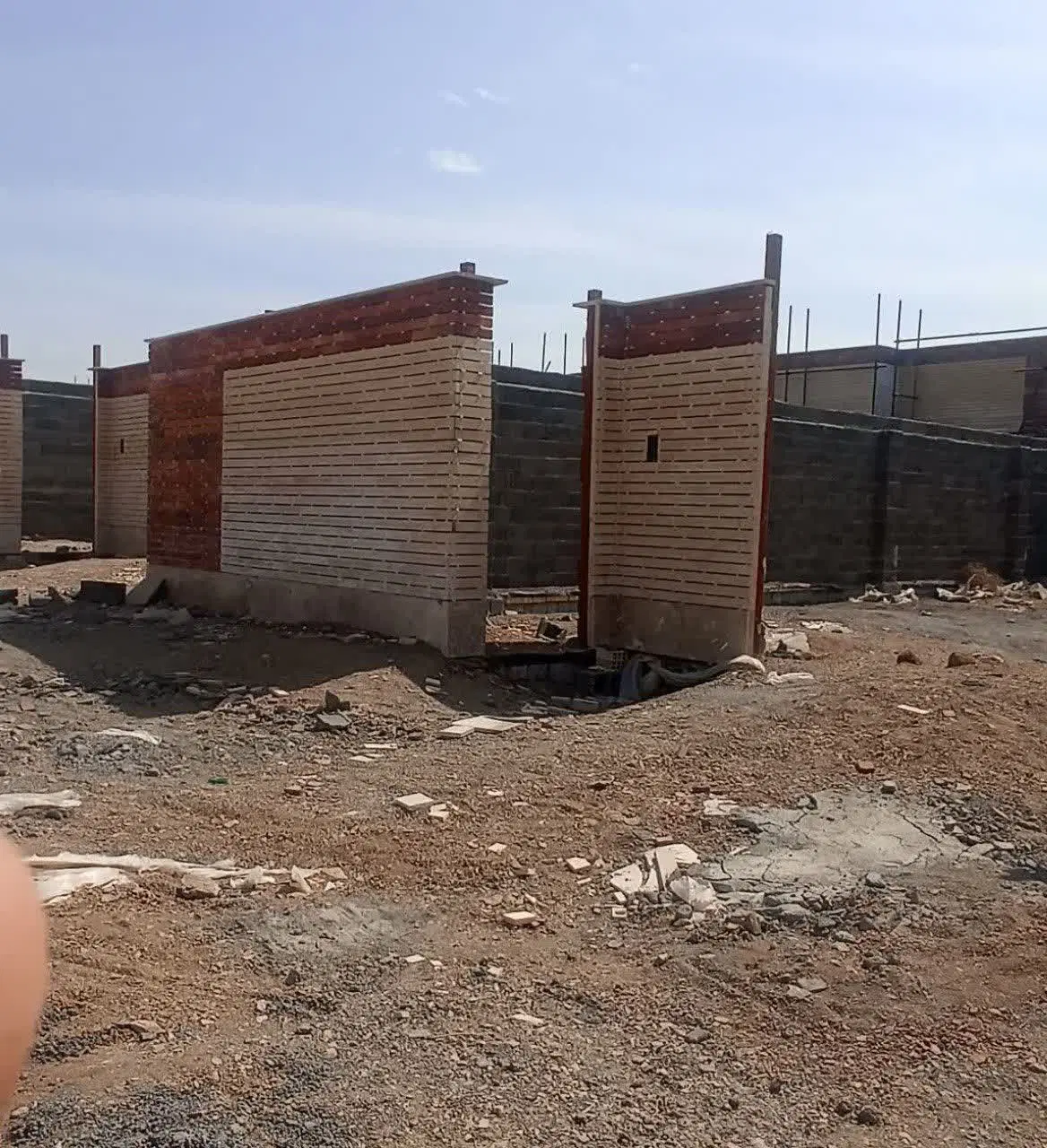 ویلایی پرنیان دونبش نماسنگ دلالی