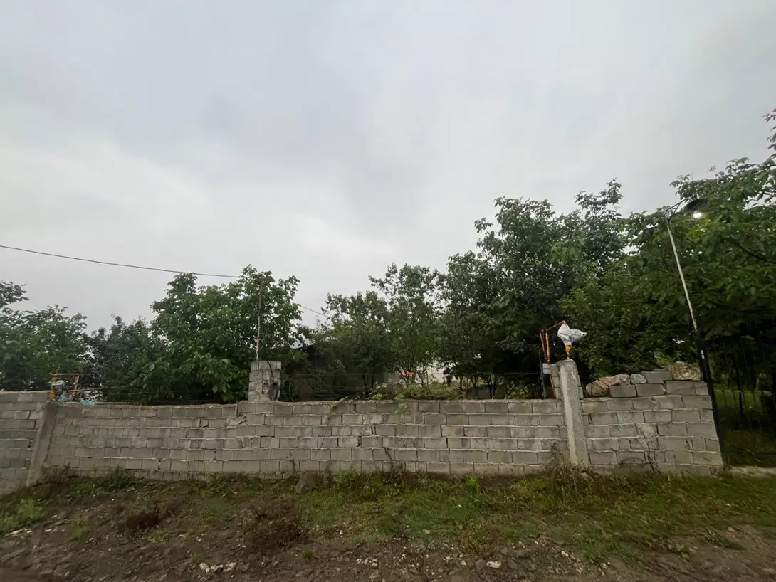 ۲۲۰ متر زمین‌یلاقی در روستای کوه اسطلخ داخل بافت