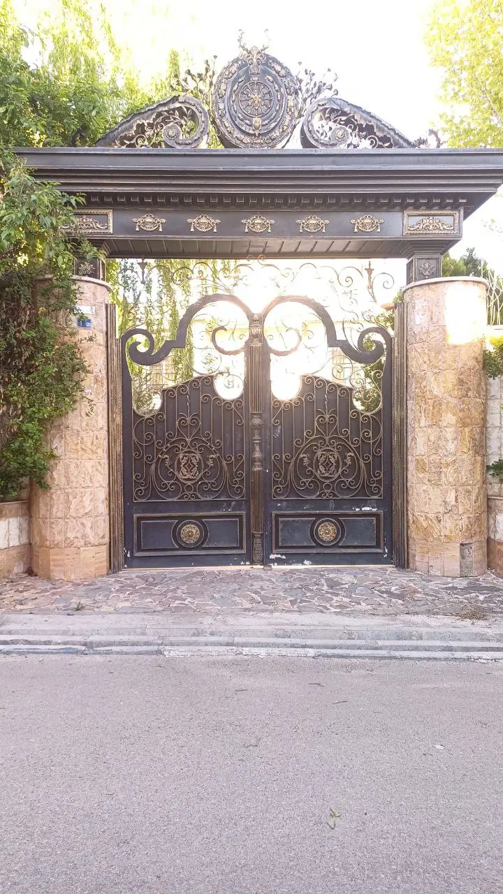 زمین داخل بافت برای ساخت ویلا