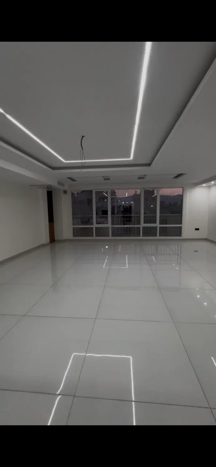 کلیدنخورده_تاپ لوکیشن عفیف آباد_سالن‌‌بزرگ_مستردار