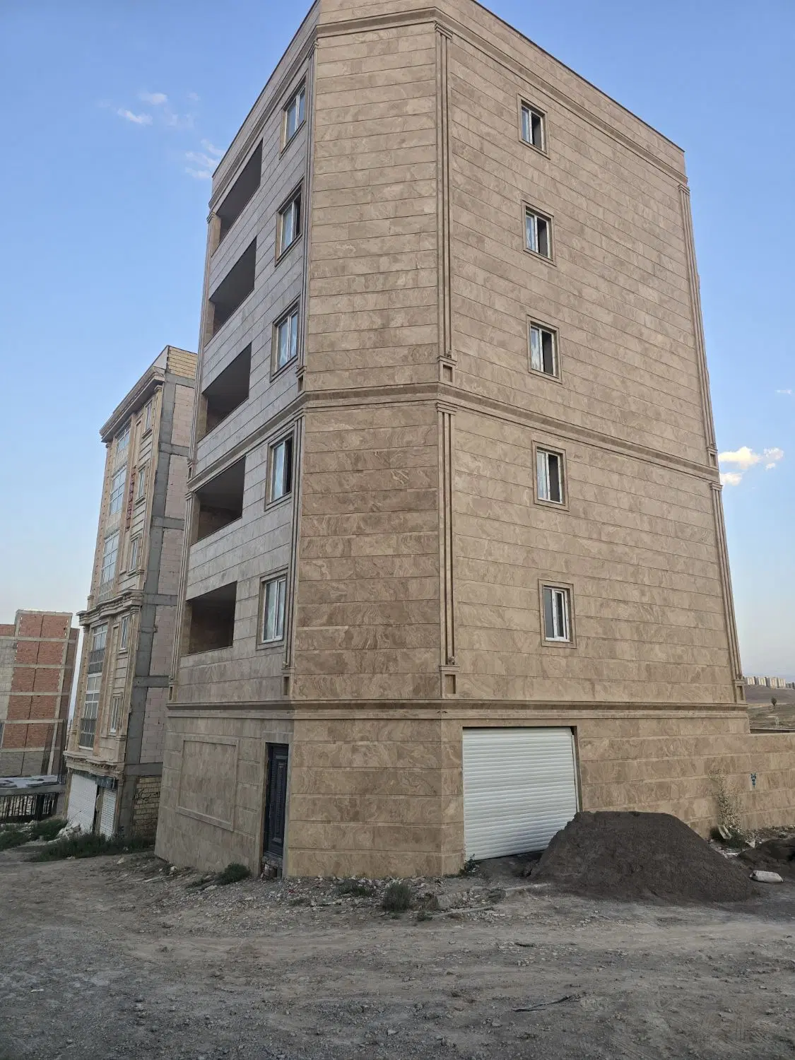 واحد مسکونی در شهرک کوثر بلوک ۱۲