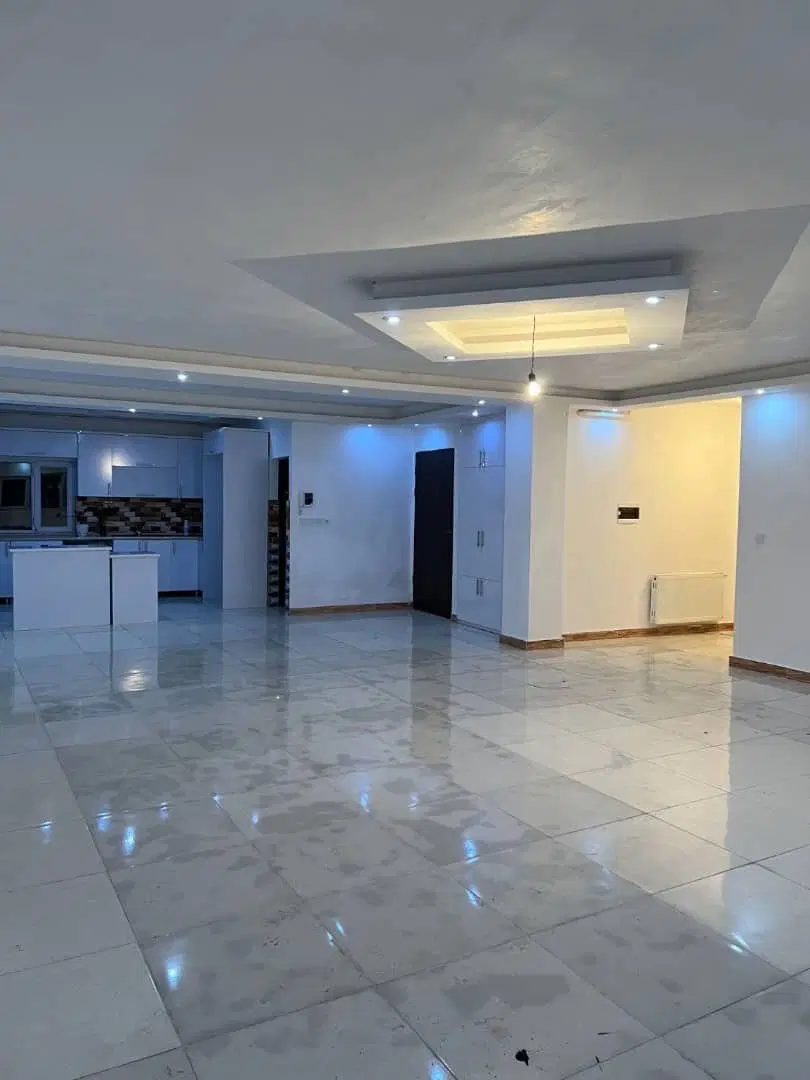 فوش آپارتمان طبقه پنجم پنت هاوس