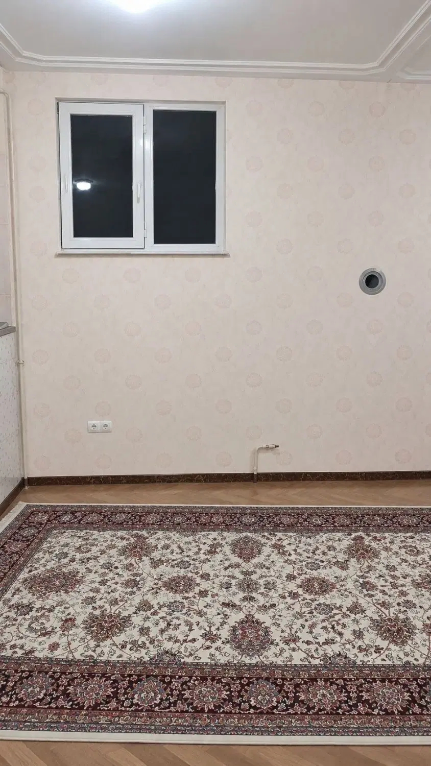 آپارتمان اول ارم