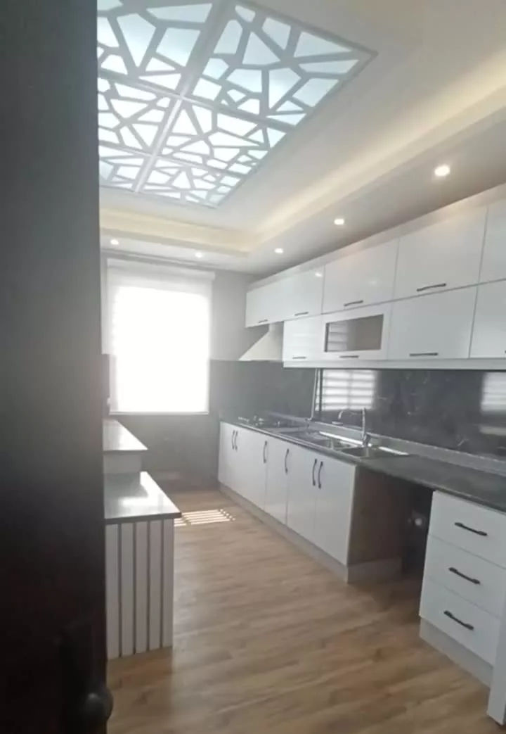 فول بازسازی ، سند،آسانسور ، پارکینگ ،دسترسی عالی