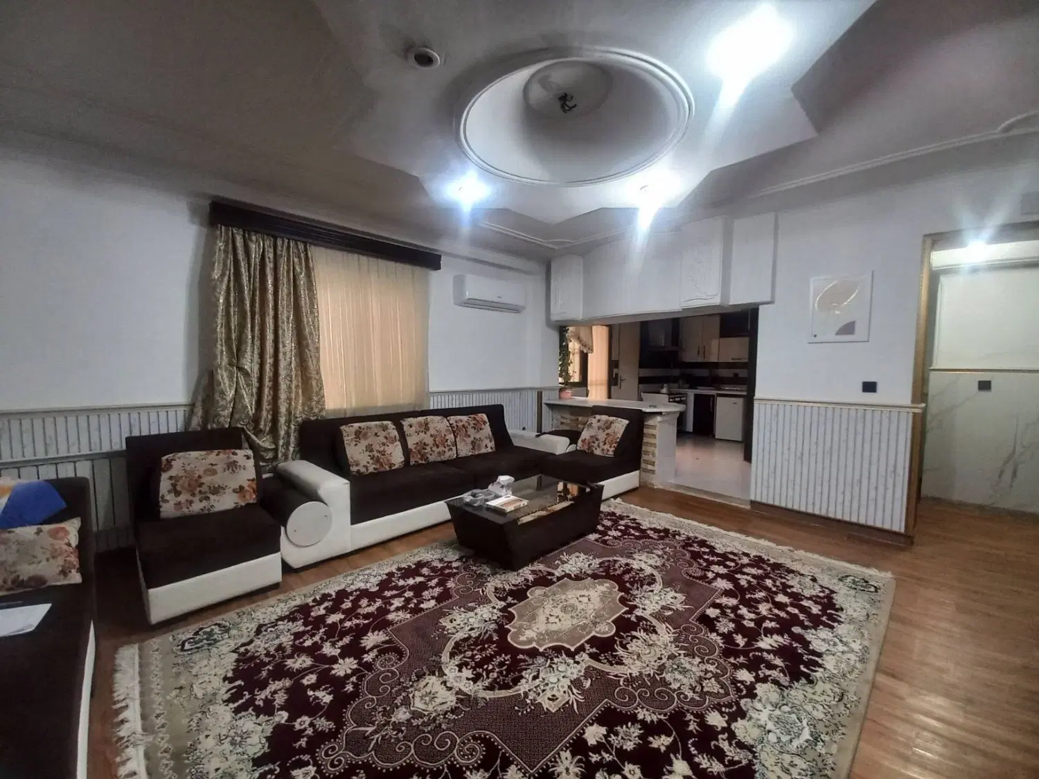 فروش آپارتمان۸۵متری در ۱۵خرداد.