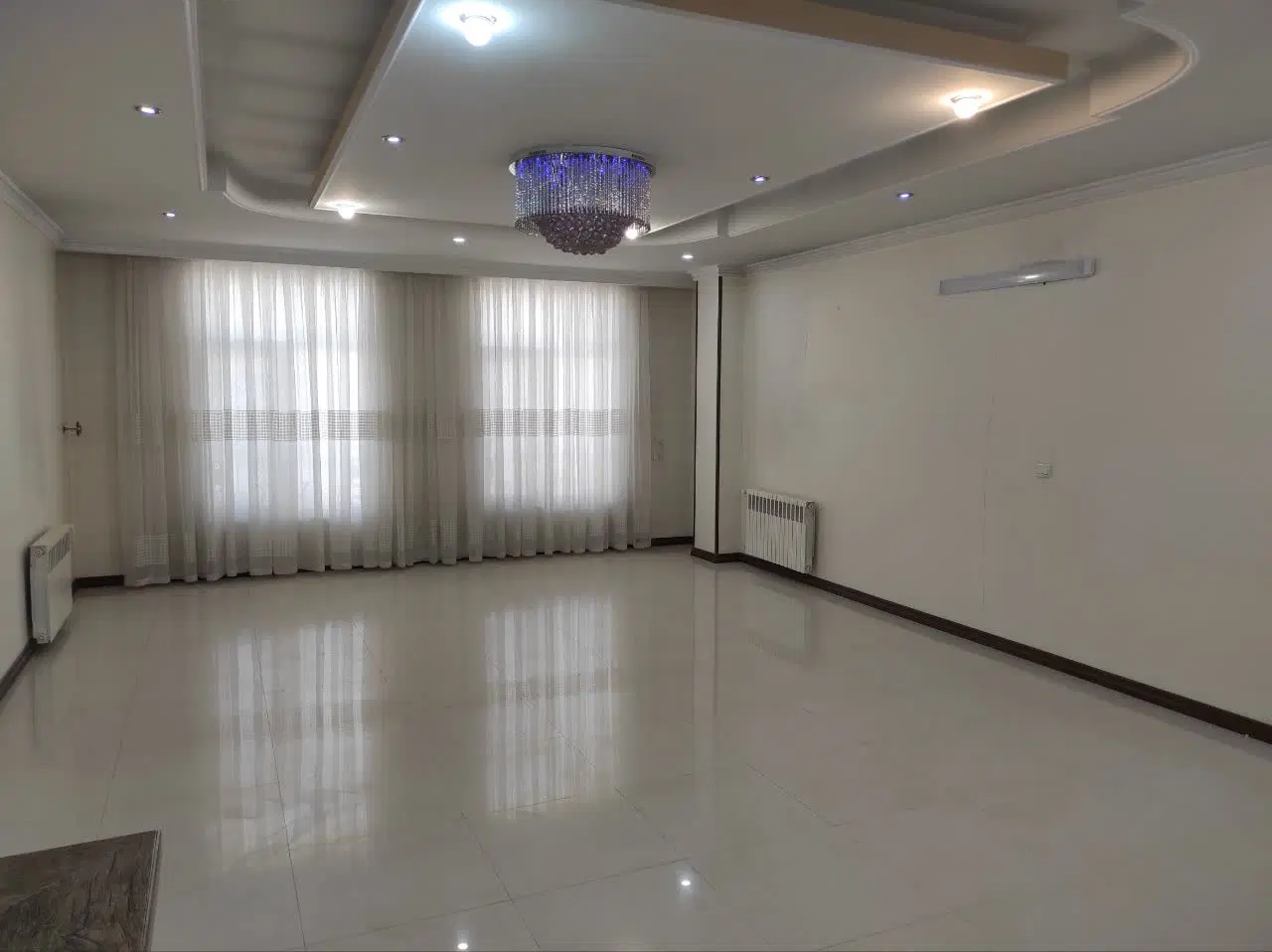 ۱۴۰مترسه خوابه، یاس_بنفشه