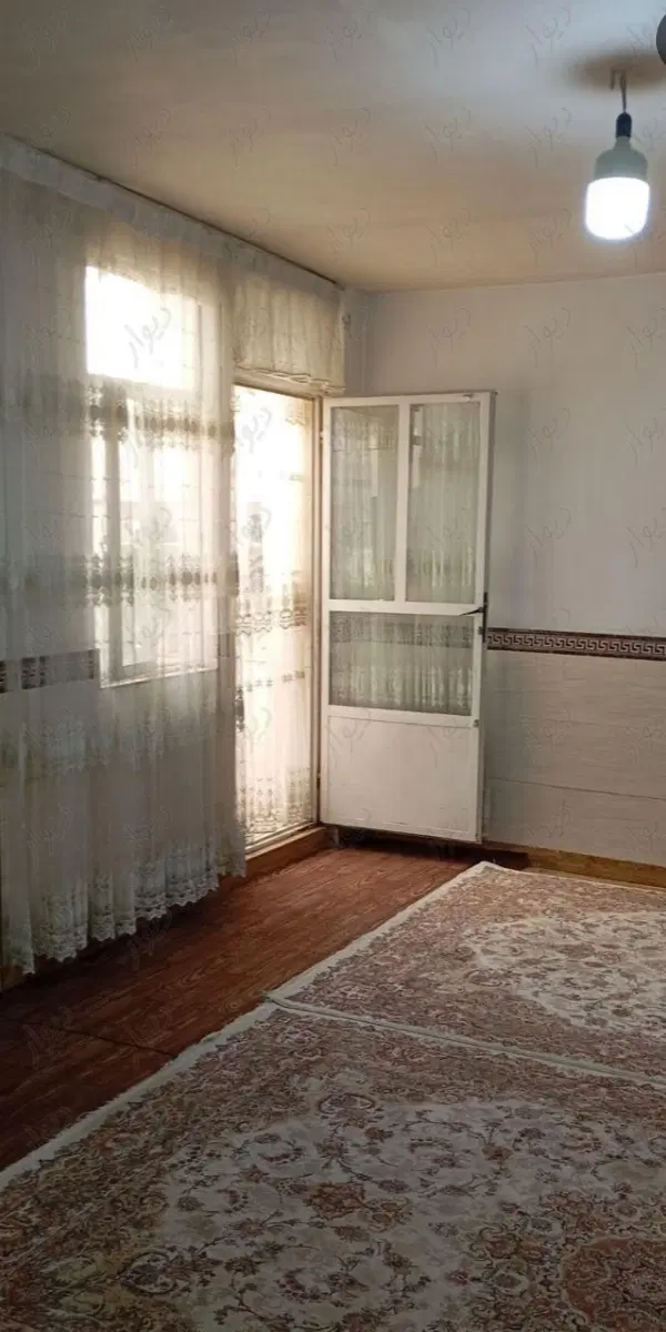 خانه ویلایی دربستی فروش فوری