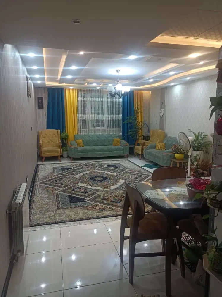 آپارتمان لوکس100متری در بیست متری امام خمینی