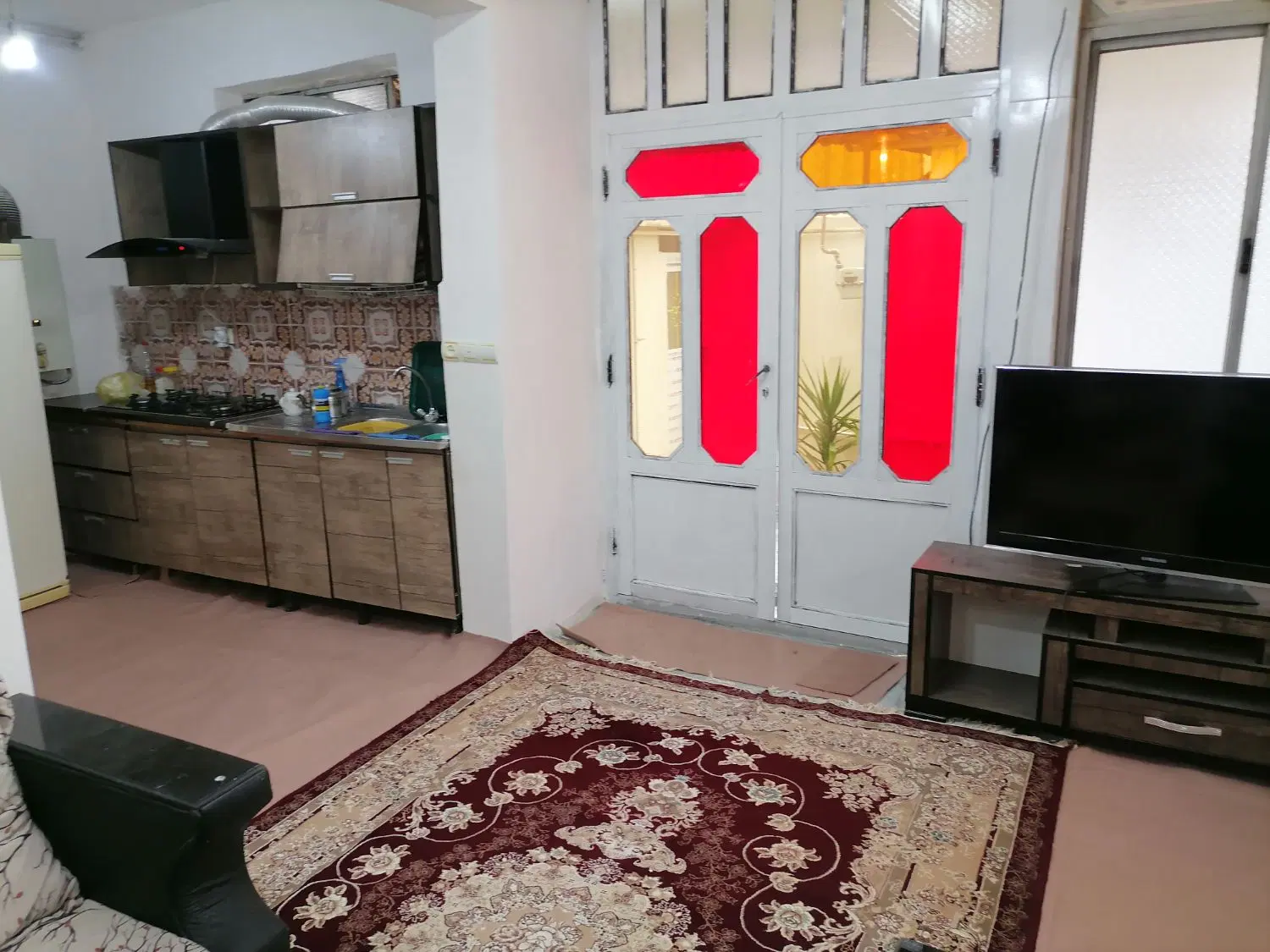 اجاره ویلای دنج شهری با امکانات وموقعیت مطلوب