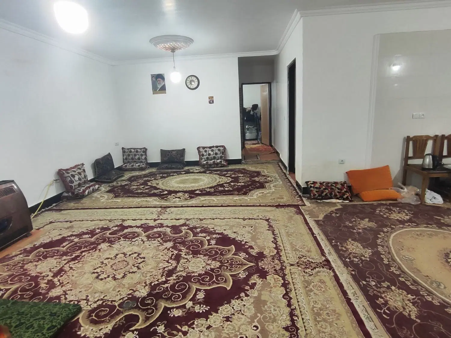 یک باب منزل مسکونی واقع در دشتروم
