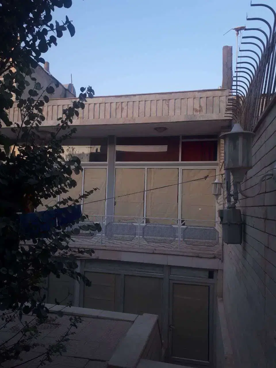فروش فوری  منزل مسکونی