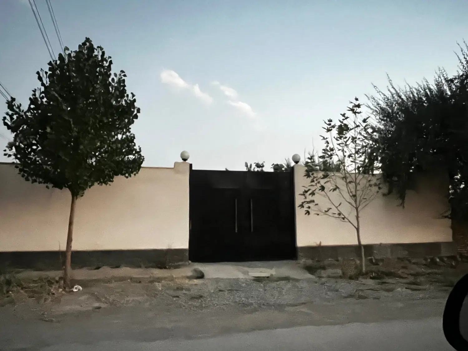 باغچه دنج بر خیابان