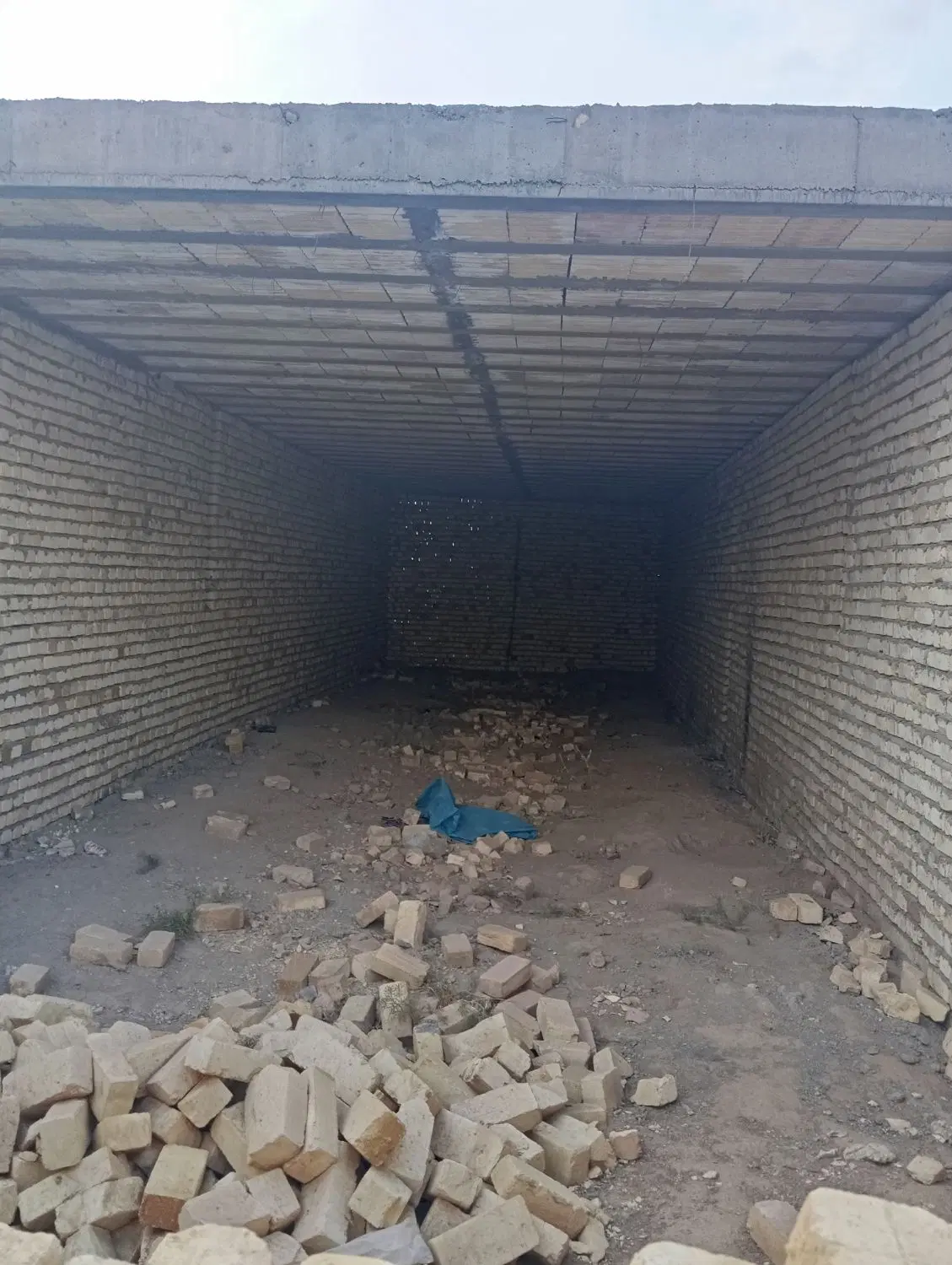 زمین فروشی  اخر حسین پور