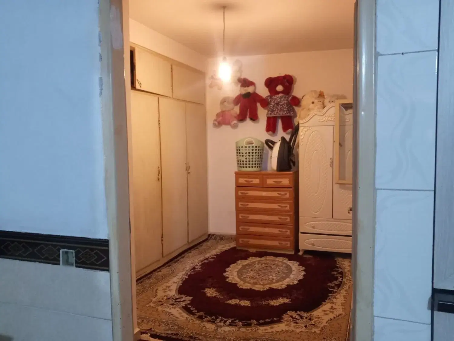 ویلایی دو طبقه ۸۰ متری با پارکینگ و زیرزمین