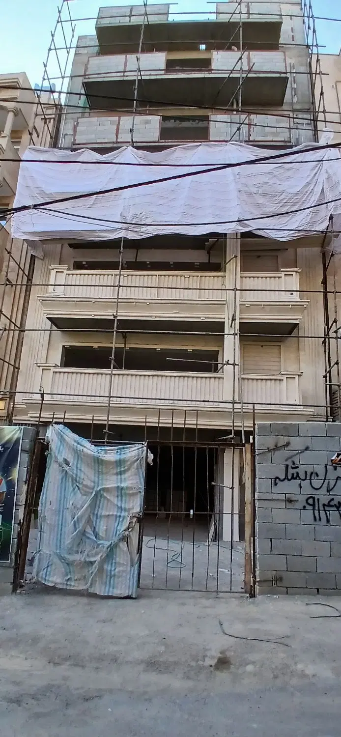 آپارتمان فروشی ۱۳۰ولیعصر