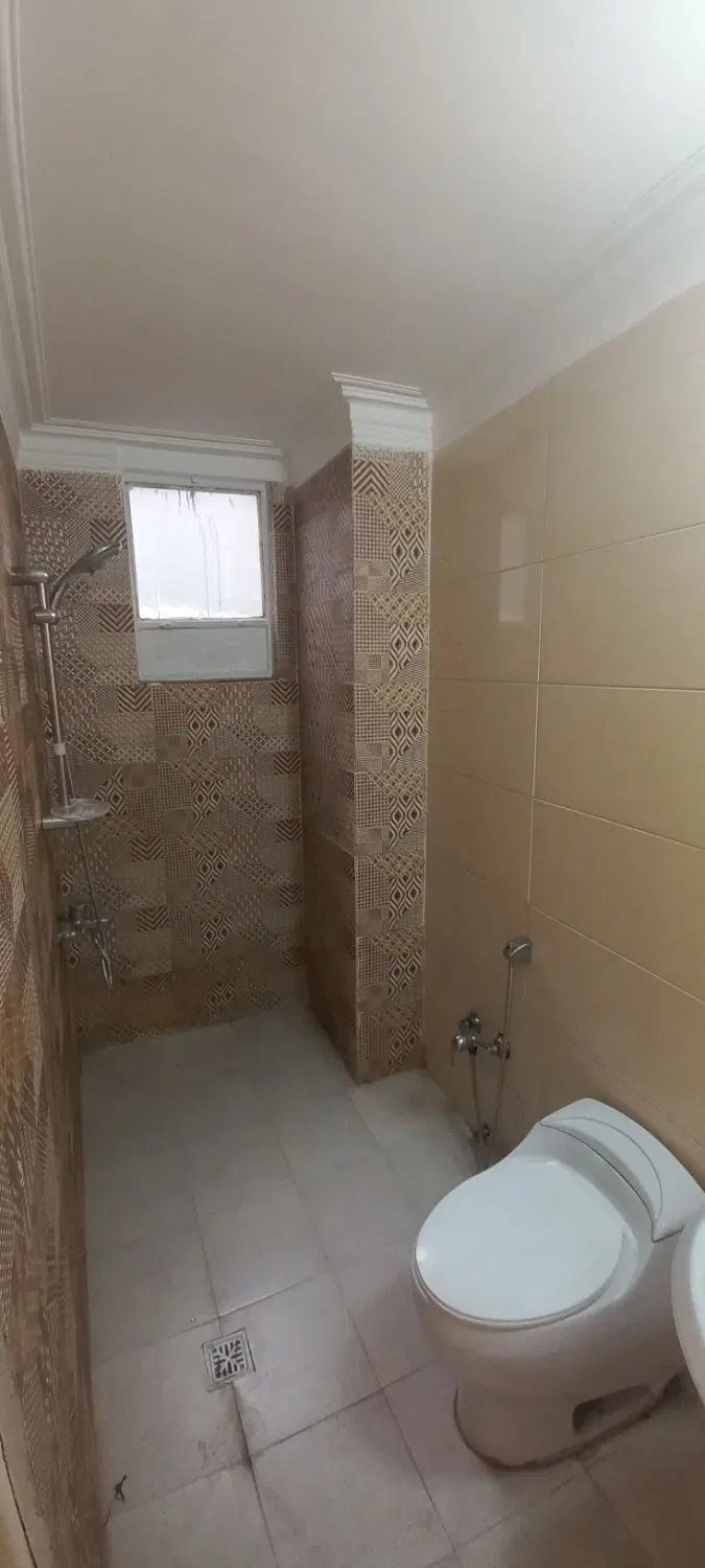 ۸۰ متر ۲ خواب فلکه اول تهرانپارس
