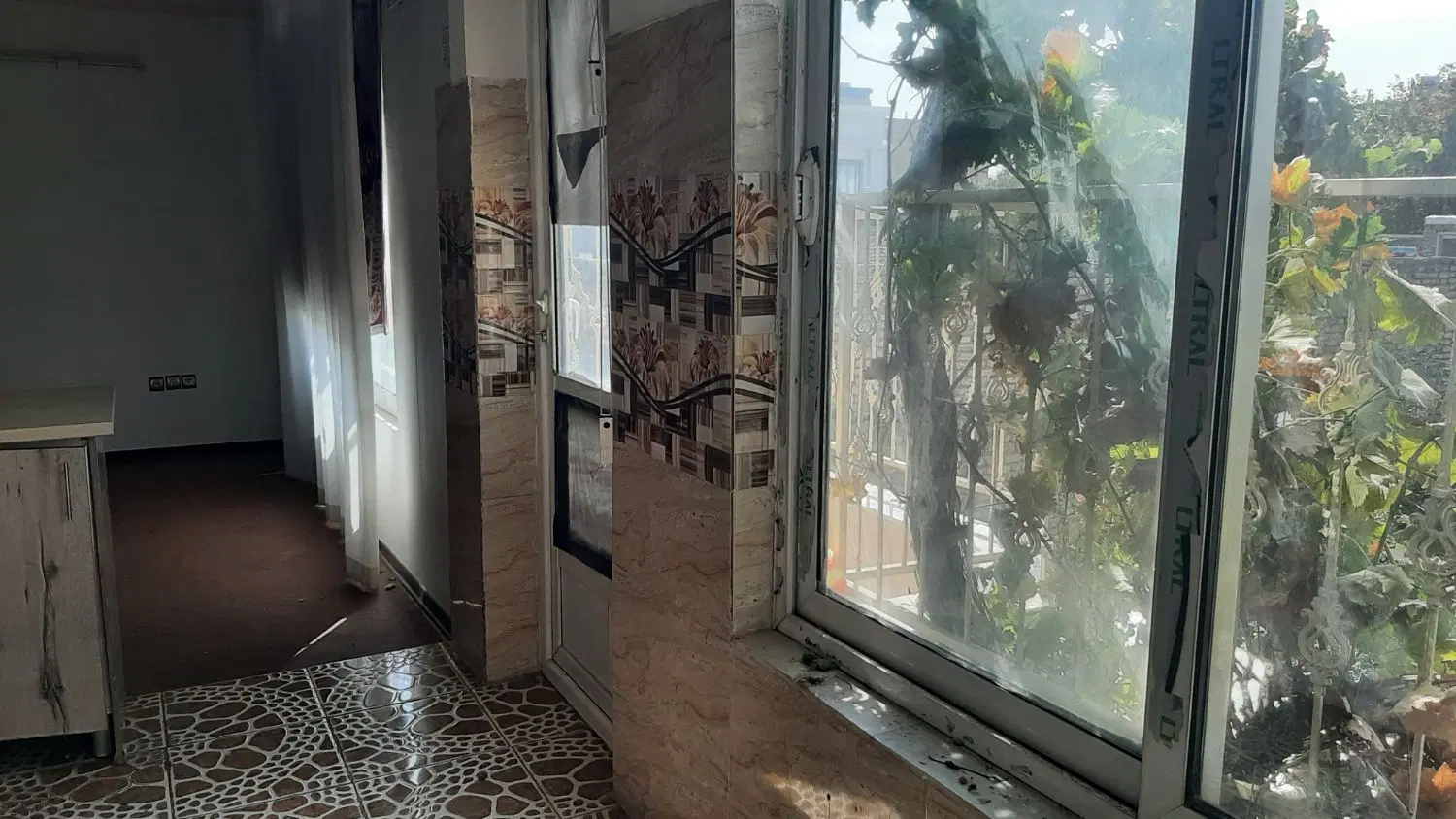 آپارتمان طبقه دوم رهن کامل