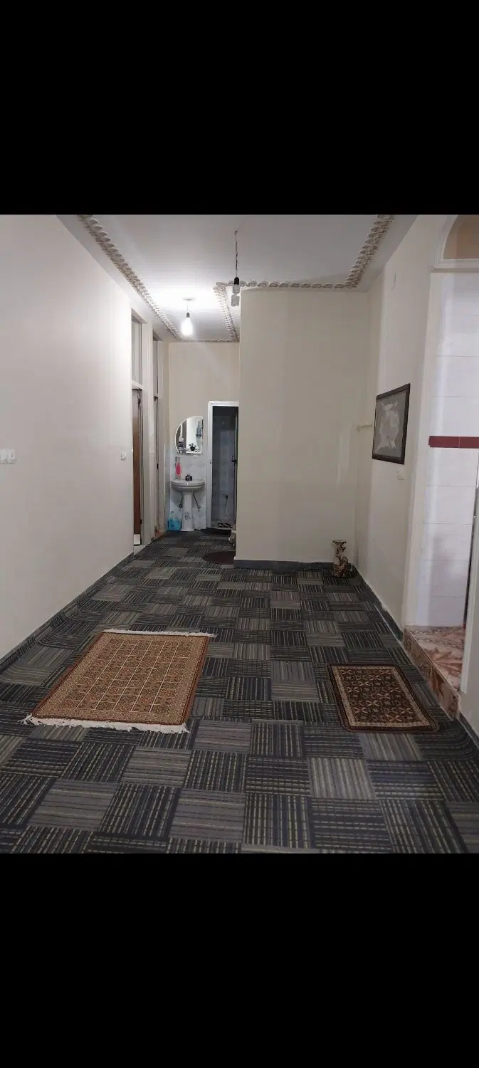 منزل۳۰۰متری۴خوابه