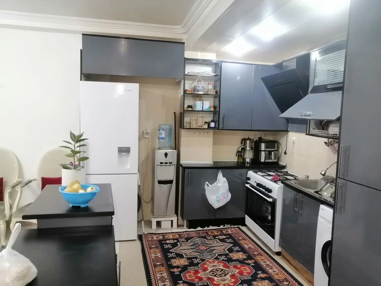 فروش  78متری آزادگان