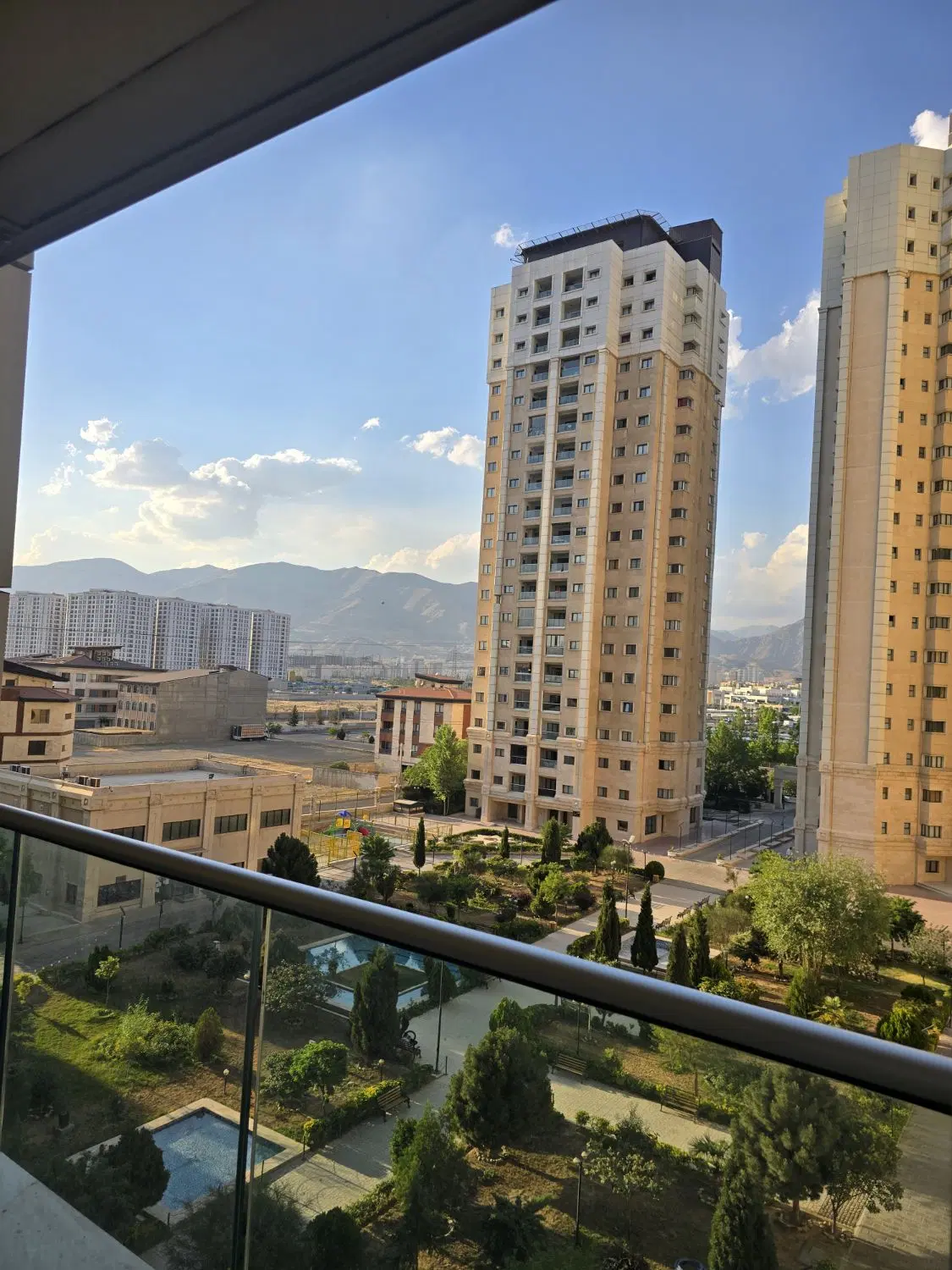 ۱۳۸ متر دریاچه گلستان باملند چیتگر کوهک