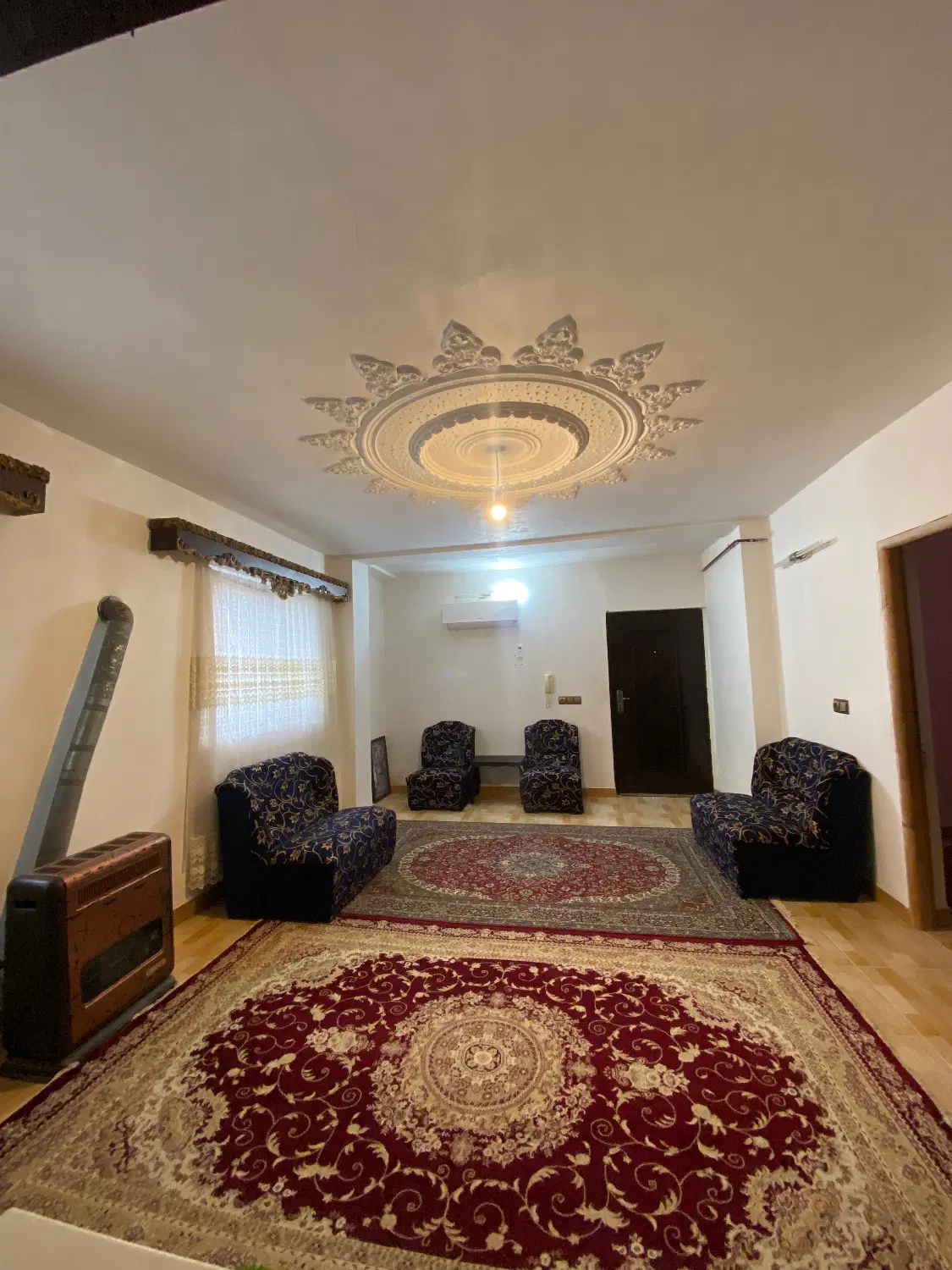 سوئیت دو خوابه کولر دار ۸۰ متری