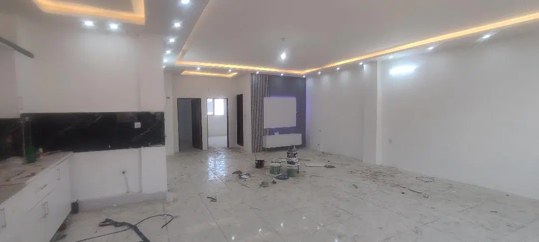 اپارتمان ۱۳۰متری با پارکینگ خصوصی اسانسور کشاورز۷