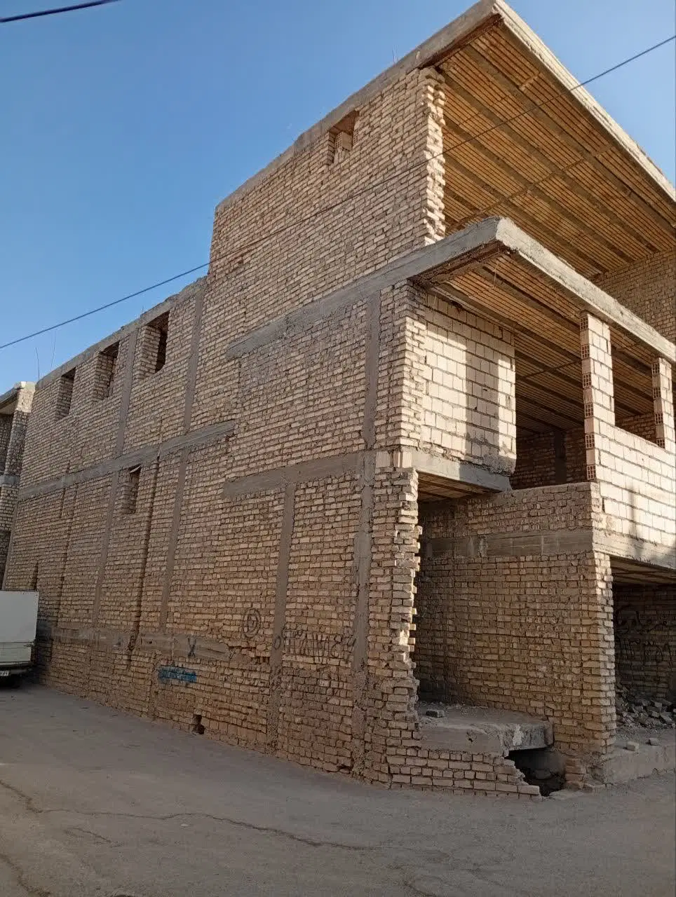 فروش ملک نیمه ساز دوبلکس دو نبش