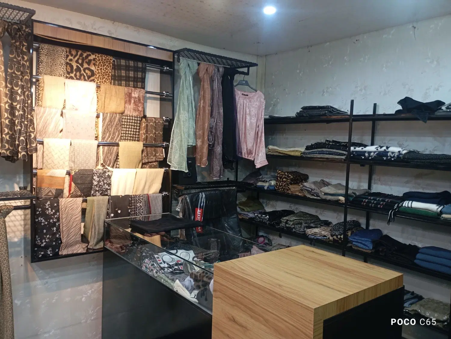 واگذاری مغازه پوشاک پاساژ ستاره طبقه همکف