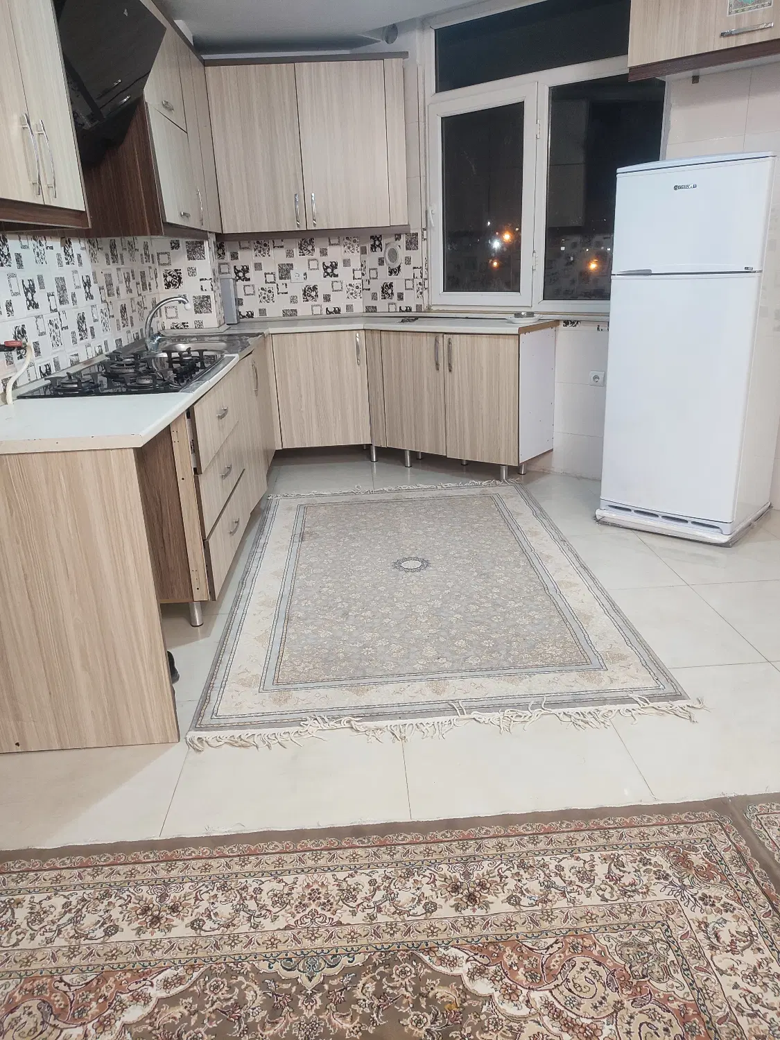اپارتمان تک واحدی