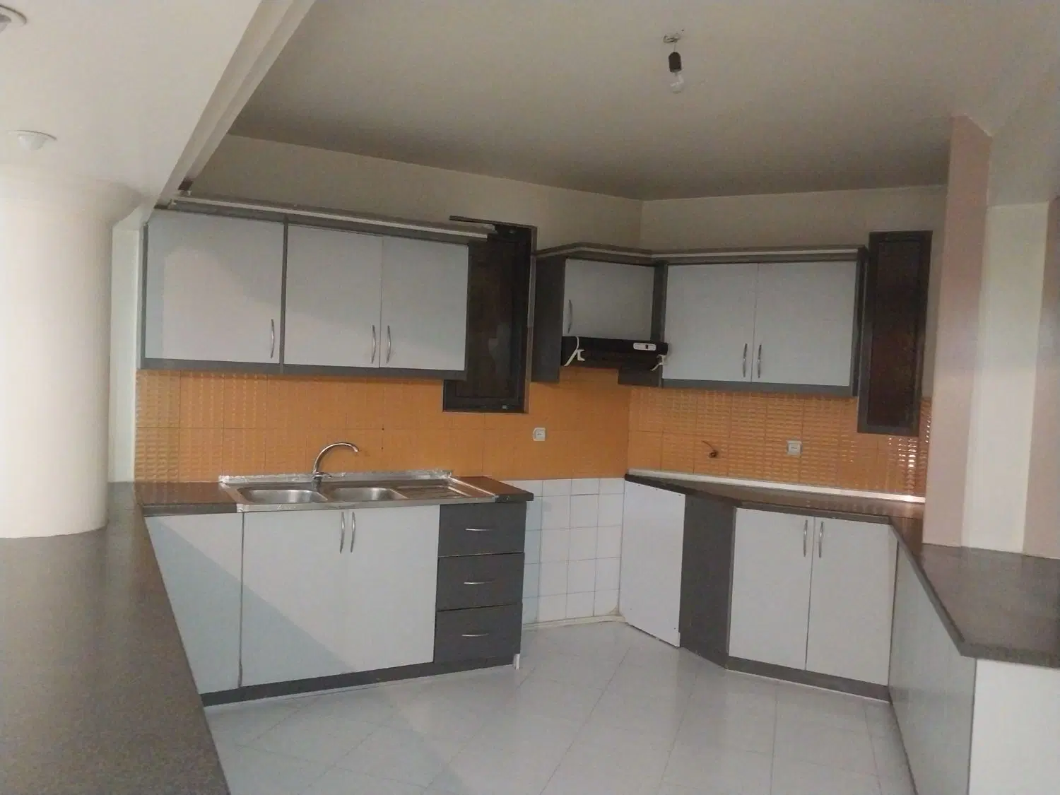 آپارتمان اجاره ۱۲۵ متری تاپ لو کیشن دو نبش