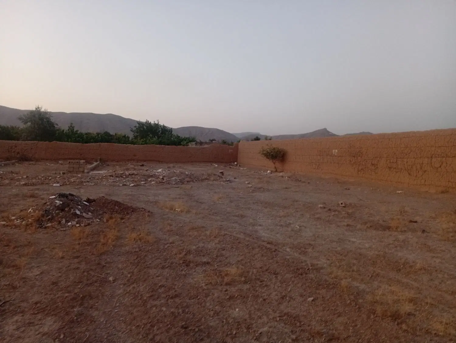 فروش زمین مسکونی مناسب جهت ساخت و سرمایه گذاری