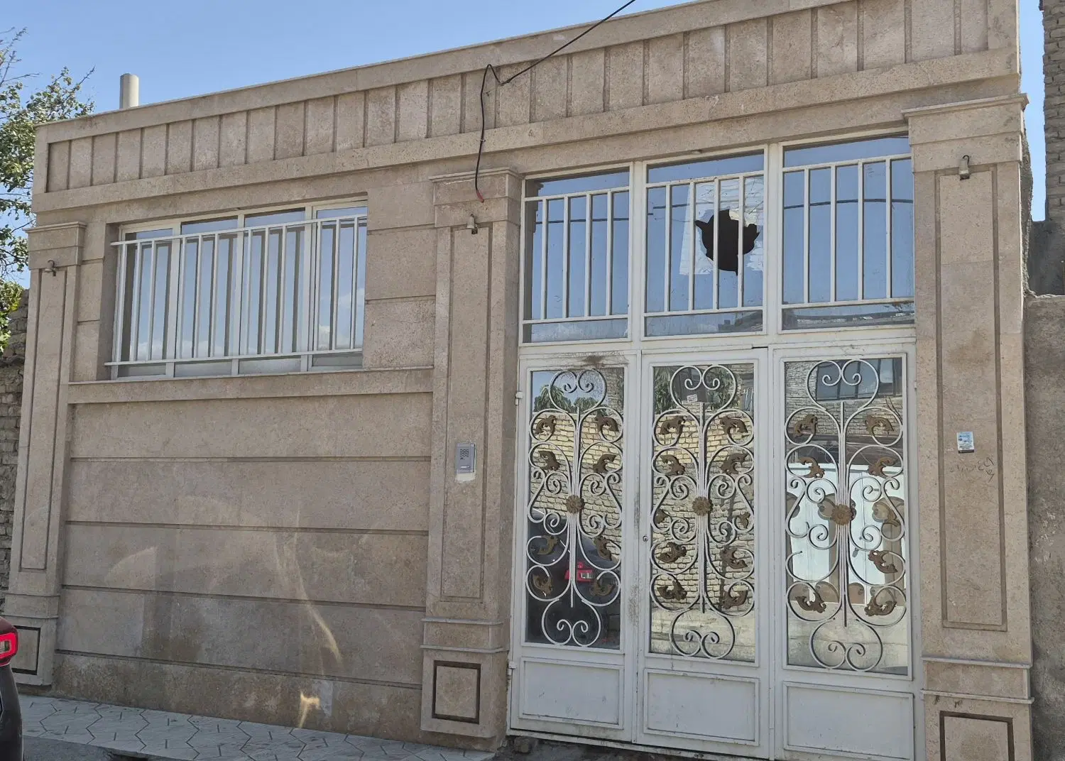 ویلایی دربست