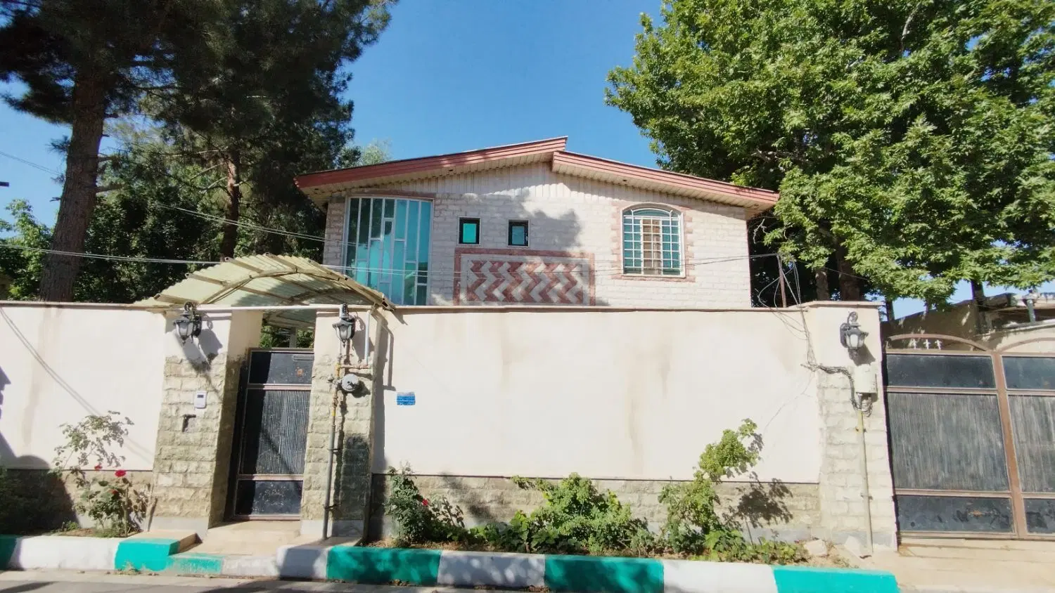 خونه ویلایی سنددار داخل بافت