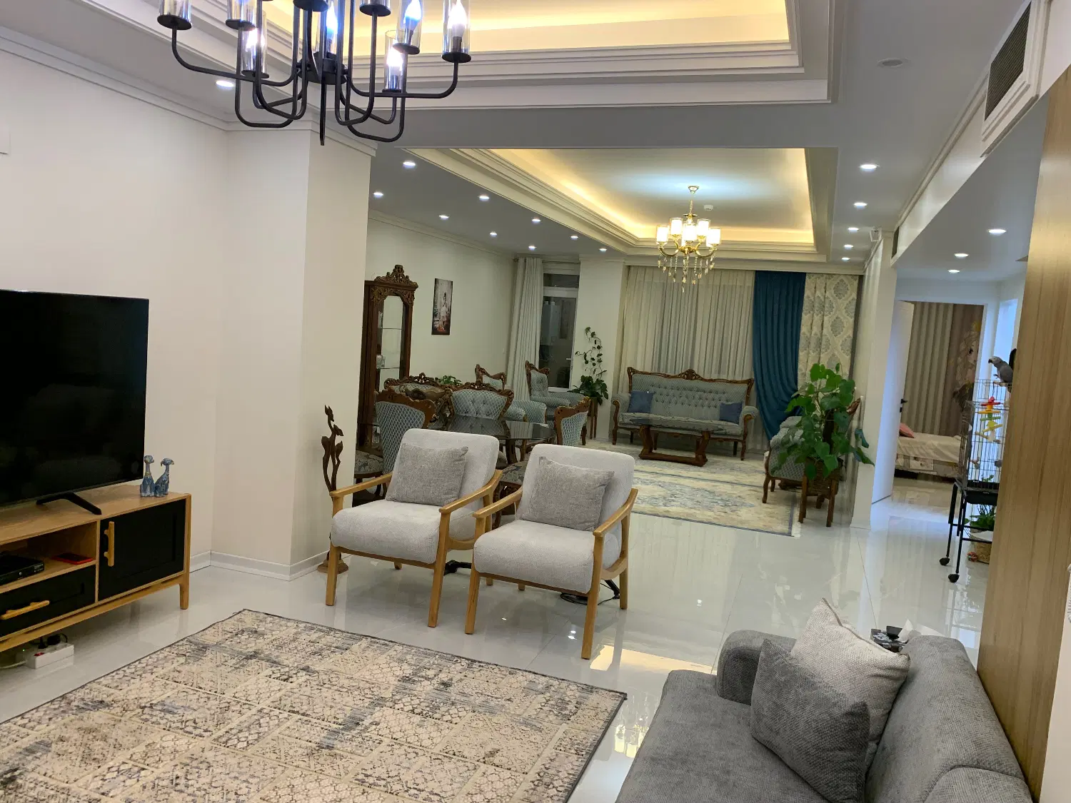 فروش واحد ساختمان شاهنشین ۲