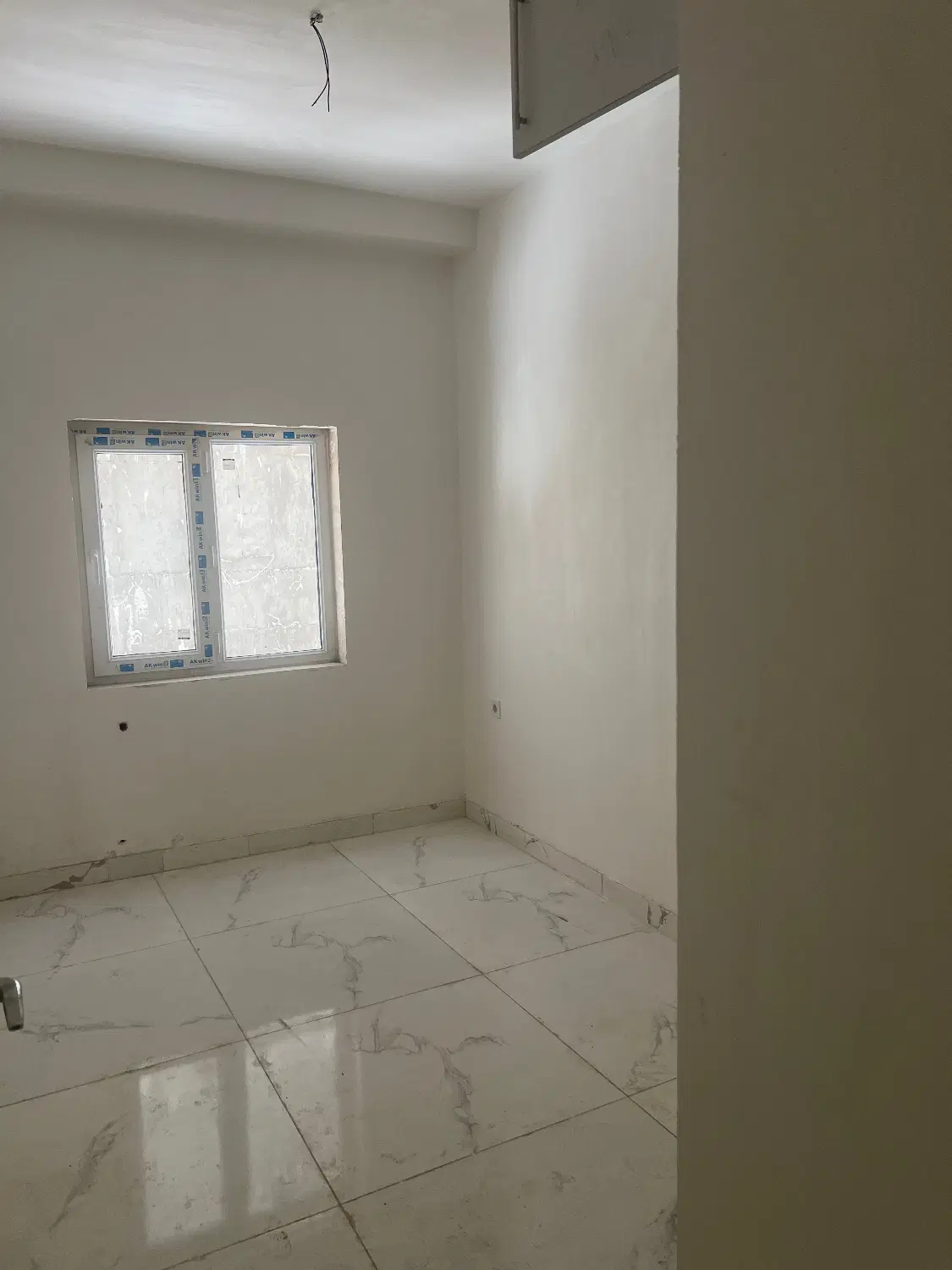 آپارتمان ۱۶۰متری طبقه اول نما اول فهمیده