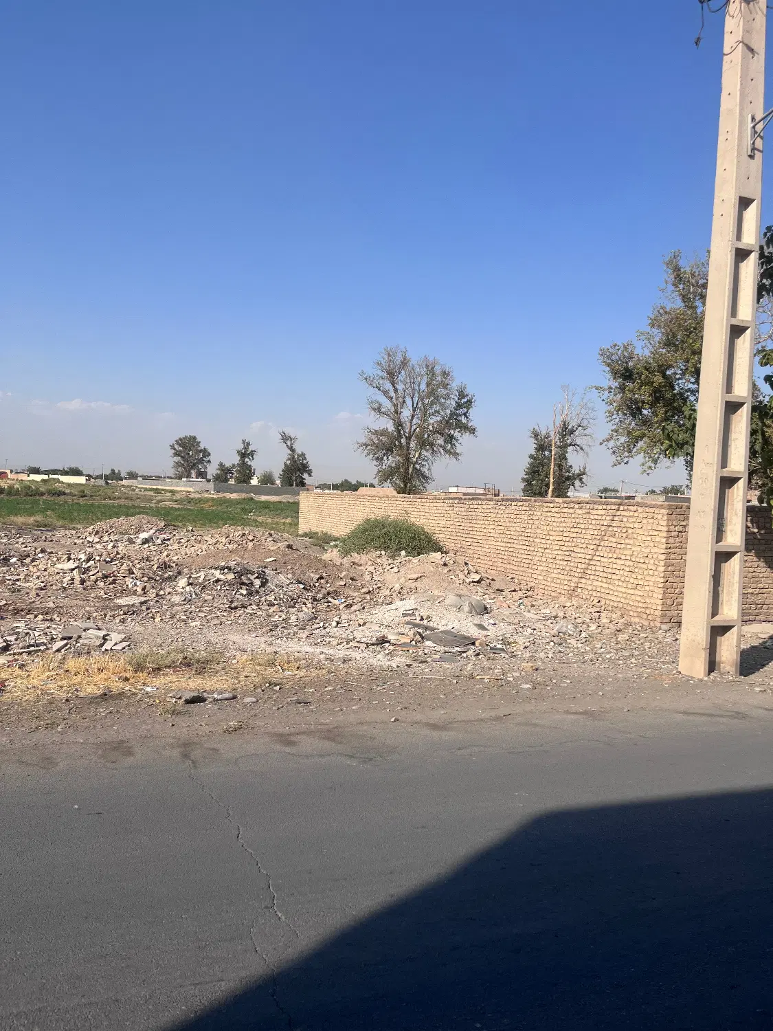 زمین اماده برای سرمایه گذاری ۲۴۰متر
