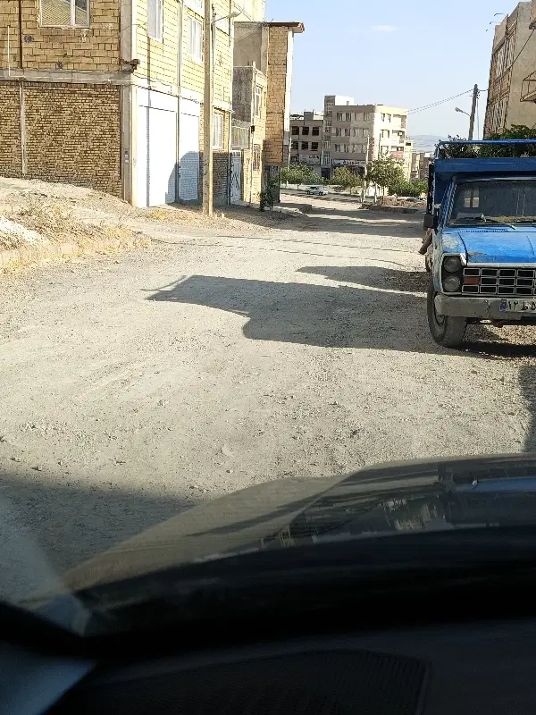 زمین دره دراز